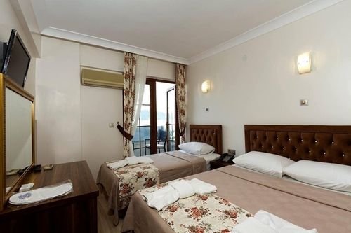 Мармарис: Reis Beach Hotel&Restaurant