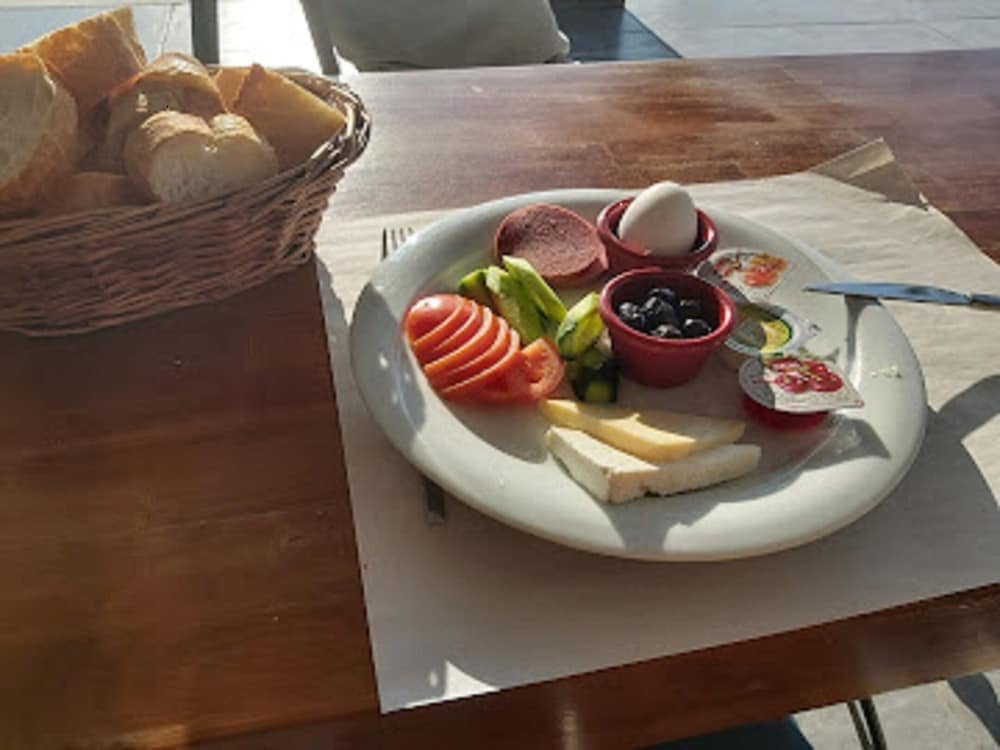 Мармарис: Reis Beach Hotel&Restaurant