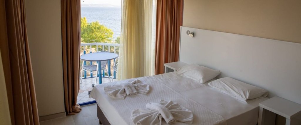 Мармара: Hotel Helin