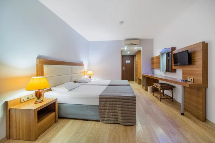 Окурджалар: Justiniano Club Alanya