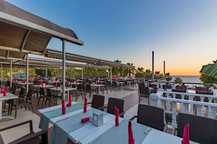 Окурджалар: Justiniano Club Alanya