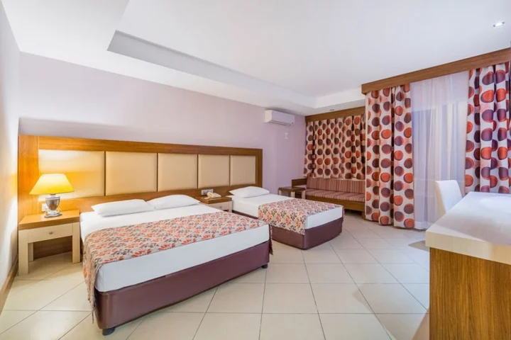 Окурджалар: Justiniano Club Alanya