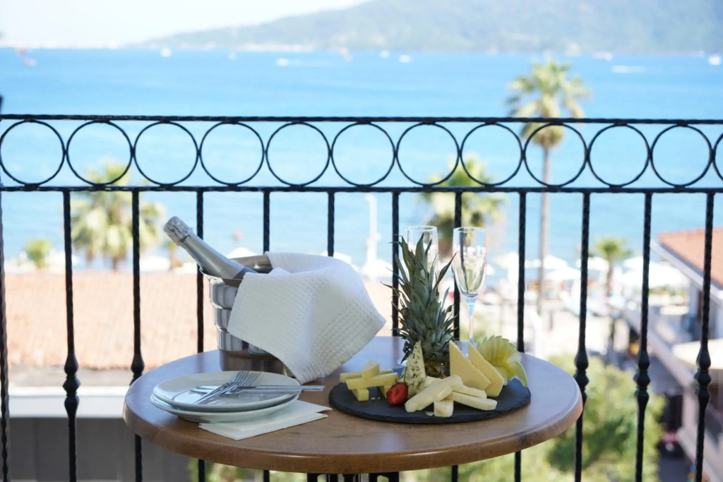 Мармарис: Aurasia Sea Side Hotel