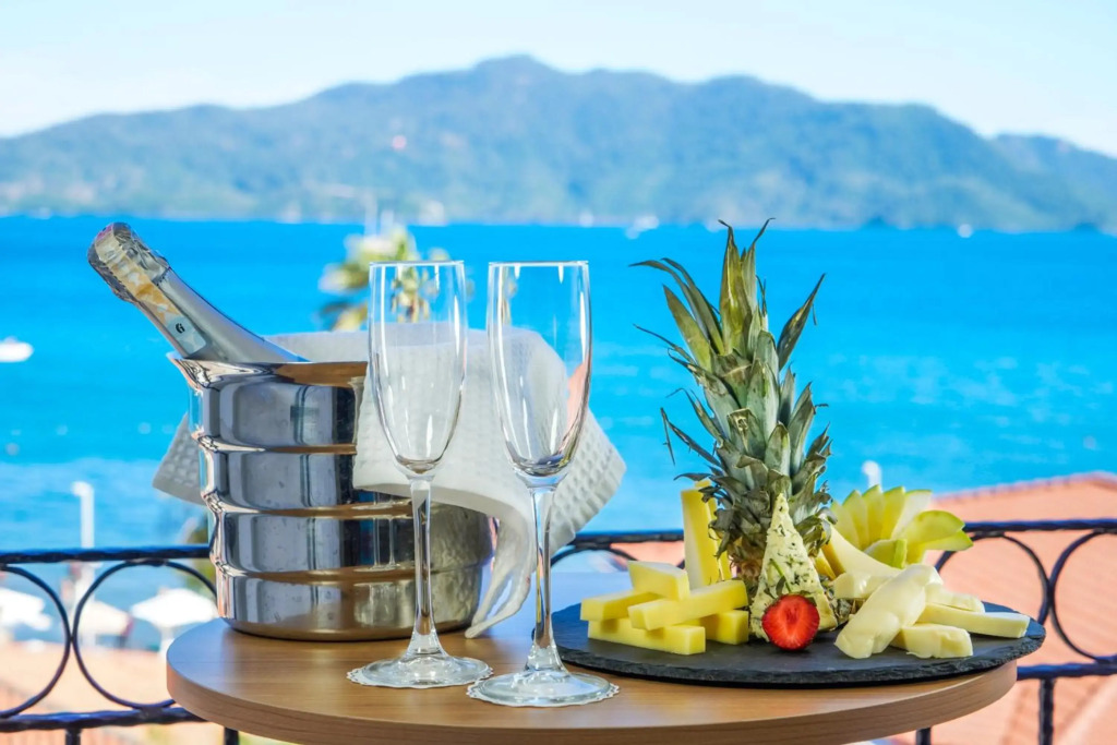 Мармарис: Aurasia Sea Side Hotel