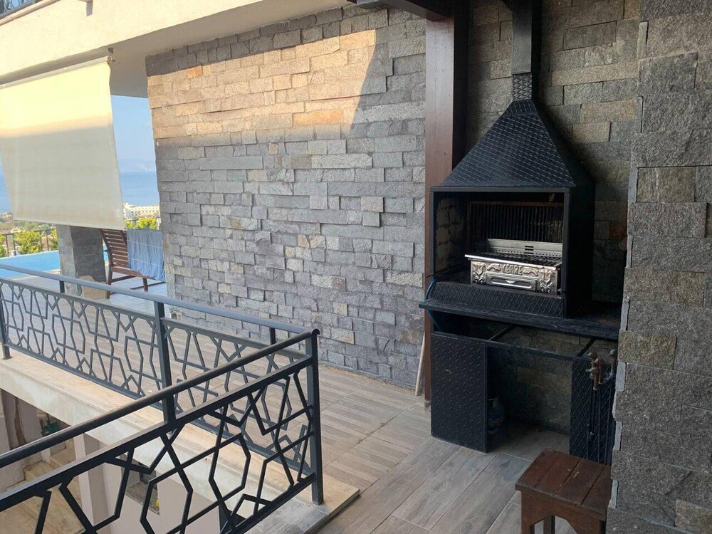 Тургутрейс: Bodrum - 5 Bedrooms Villa With Heated Pool