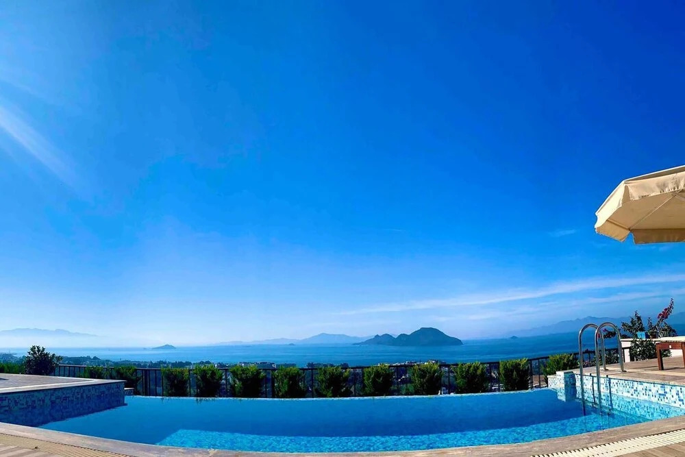 Тургутрейс: Bodrum - 5 Bedrooms Villa With Heated Pool