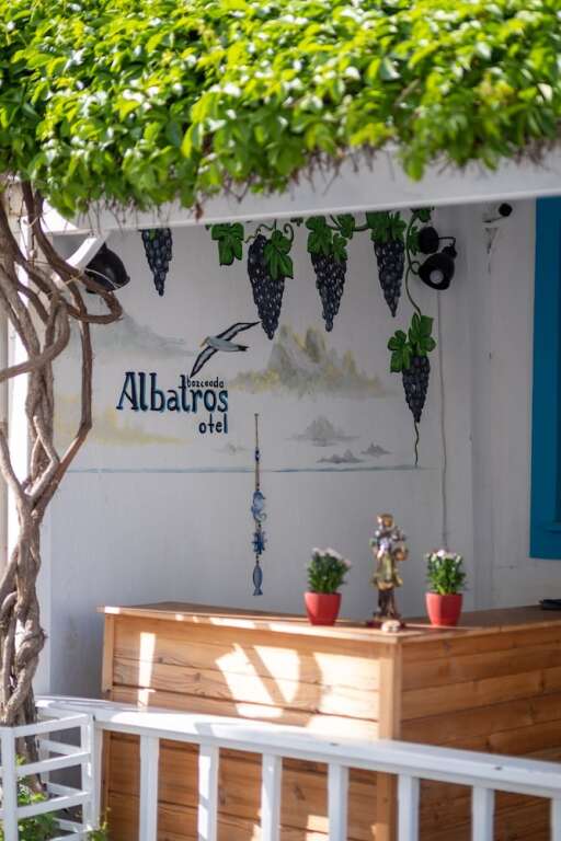 Бозджаада: Albatros Hotel