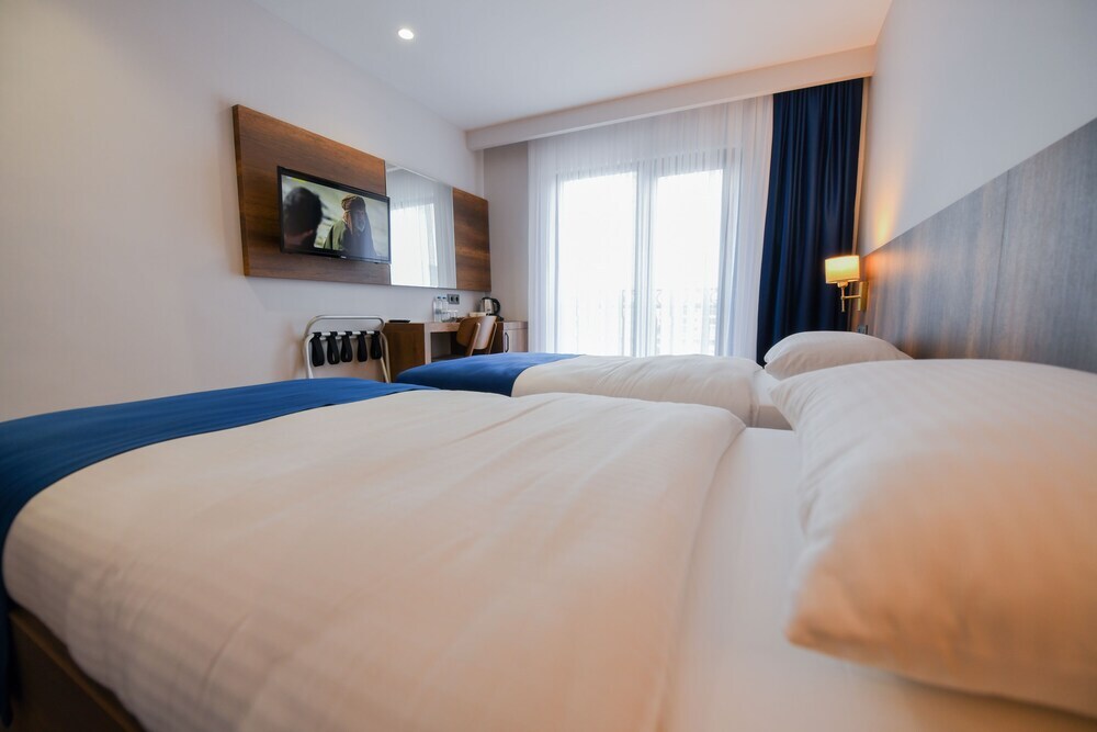 Орду: Ref Inn Hotel