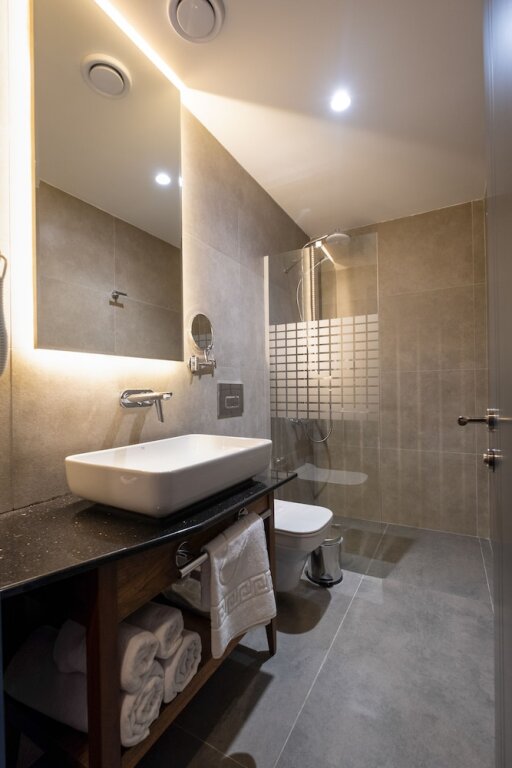 Орду: Ref Inn Hotel