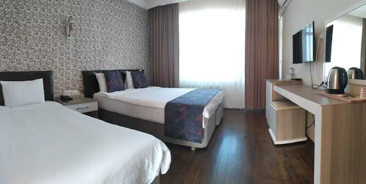 Gardenya Hotel — фото 1