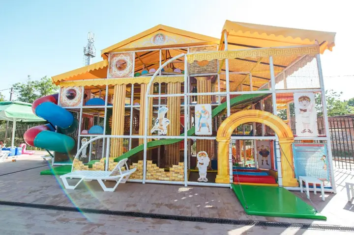 carousel image 0