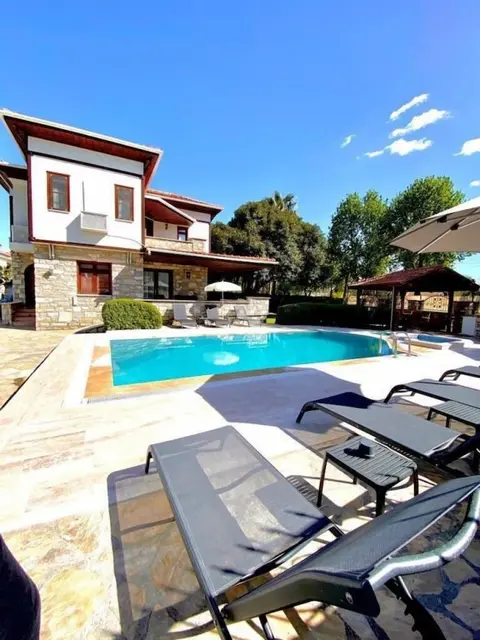 Дальян: Stunning 4-bed Villa Celik 4 Bedrooms all Ensuite