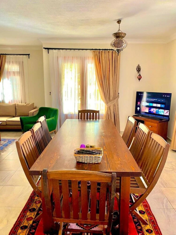 Дальян: Stunning 4-bed Villa Celik 4 Bedrooms all Ensuite