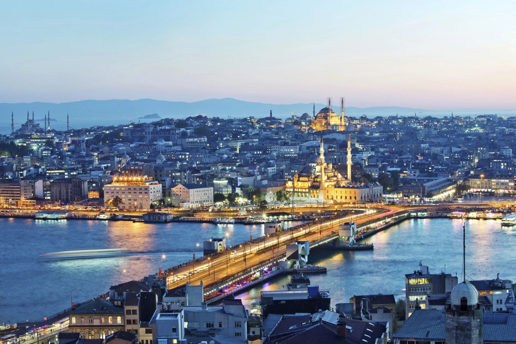 Стамбул: Four Sides Beyoglu