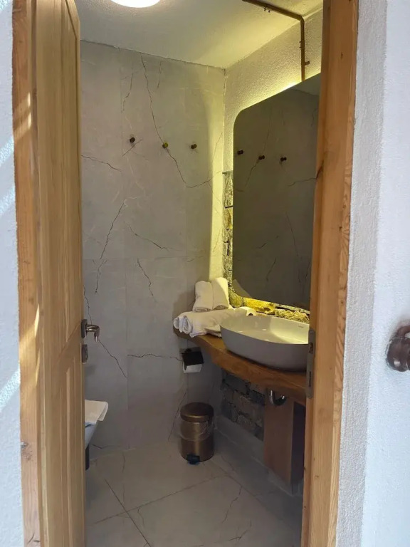 Бозджаада: İrinikos Otel