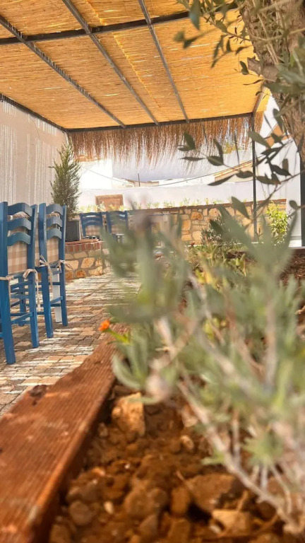 Бозджаада: İrinikos Otel