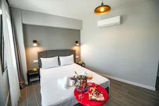 Бозджаада: İrinikos Otel