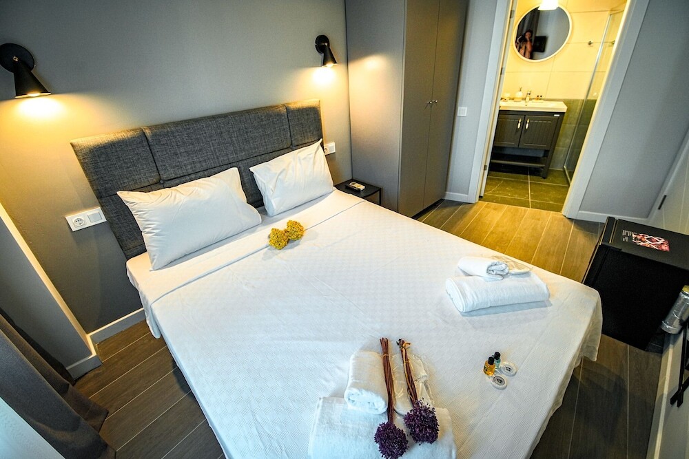Бозджаада: İrinikos Otel