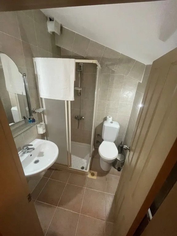 Сайл: Larin Otel