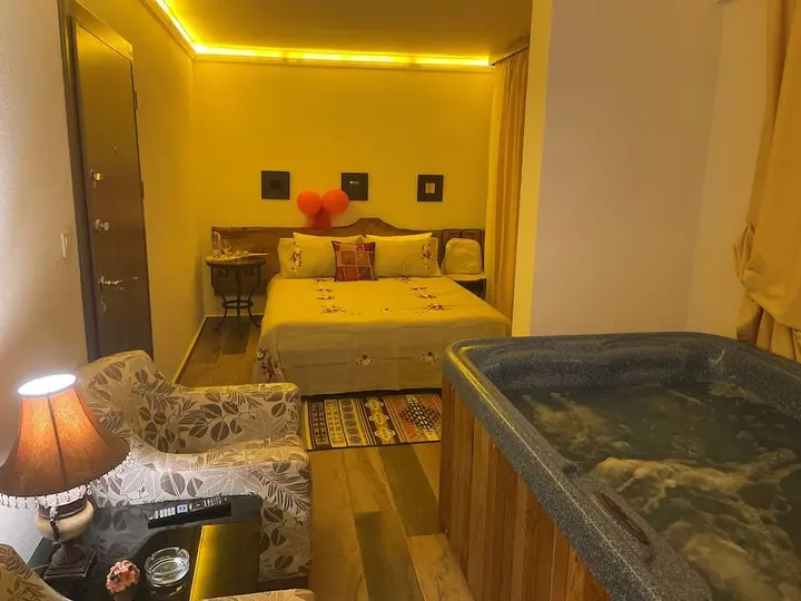 Сайл: Larin Otel