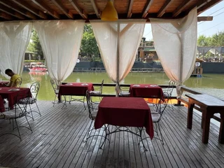 Сайл: Larin Otel