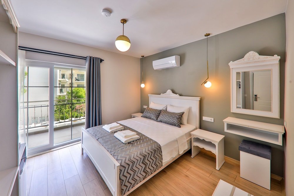 Каш: Lora Kas Otel