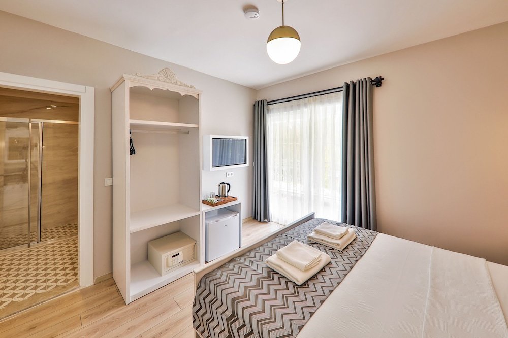 Каш: Lora Kas Otel