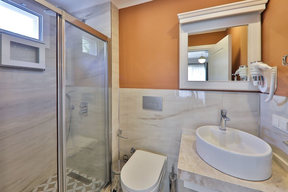 Каш: Lora Kas Otel