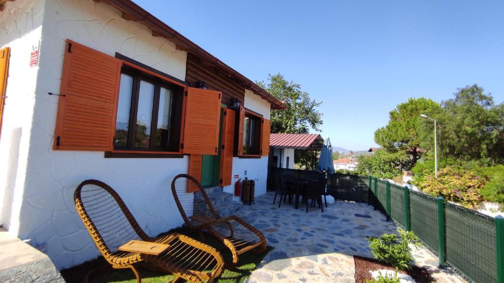 Ортака: Gypsy Hill Pension