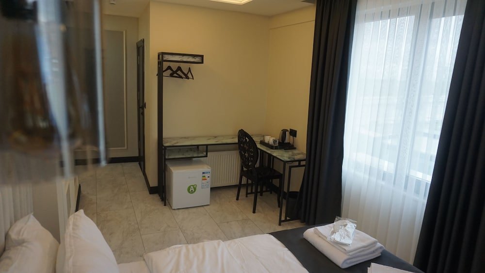 Арнавуткёй: mana airport hotel
