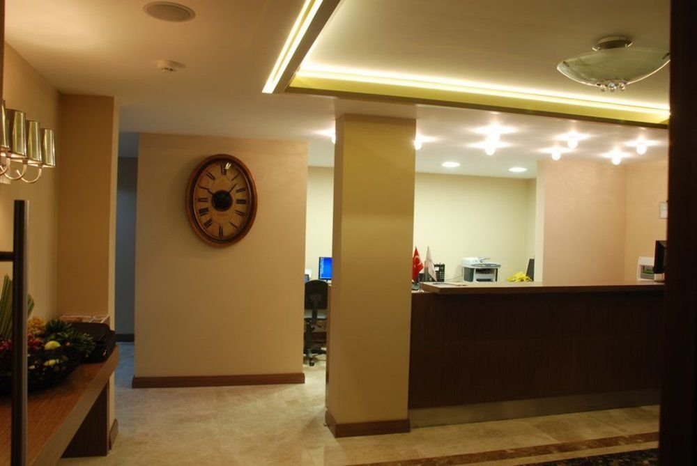 Битез: The Corner Bistro