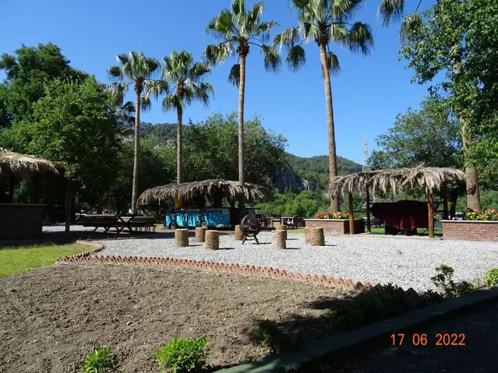 Дальян: Gaia Koru Bungalows