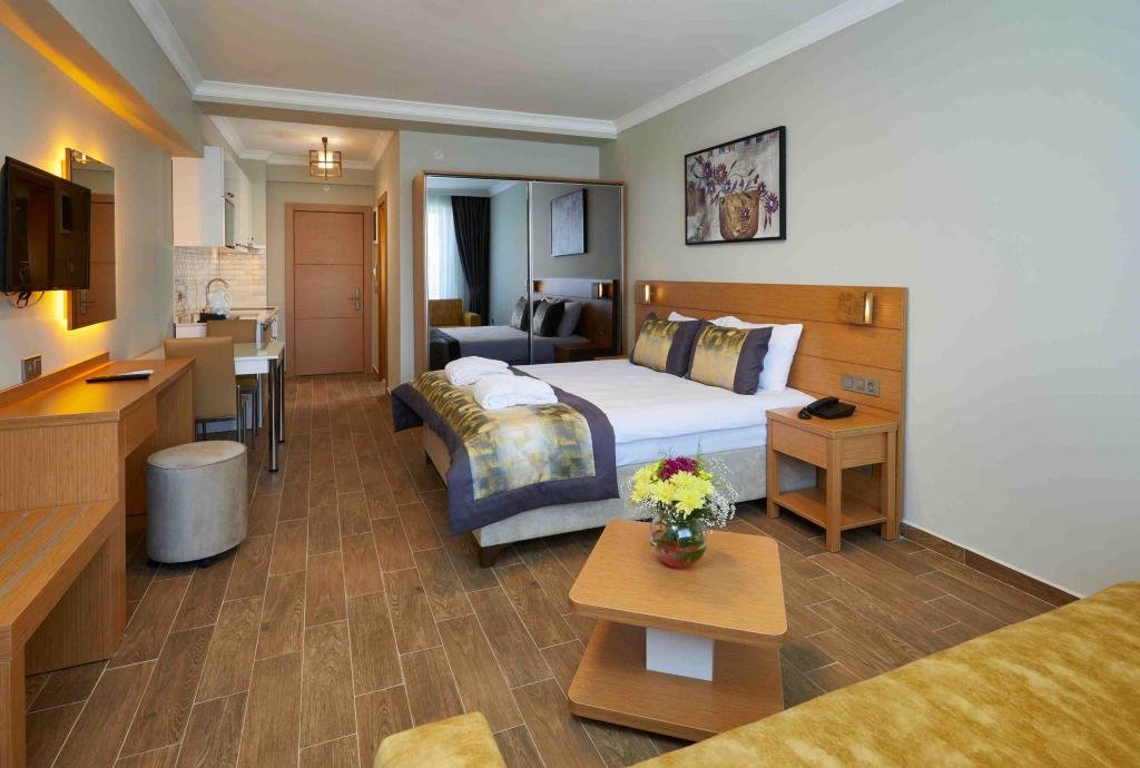 Черкезкой: Hattuşa Vacation Thermal Club Saray
