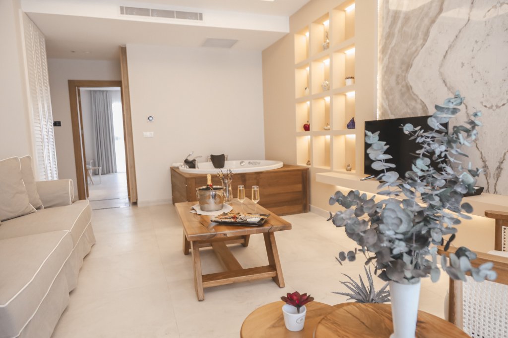 Тургутрейс: Rammos Managed by Dedeman