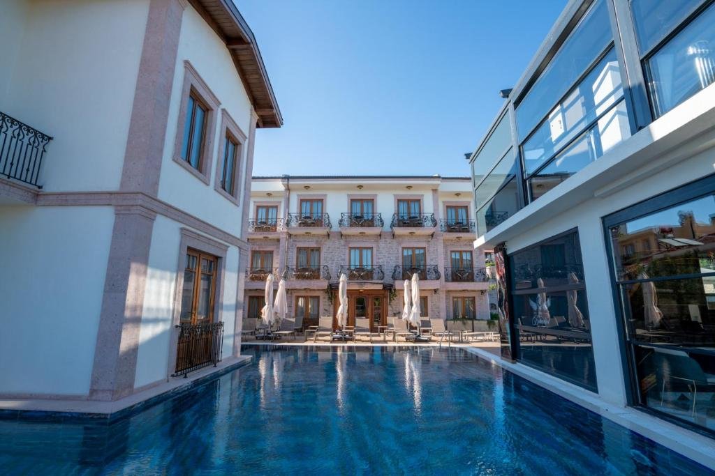 Айвалык: Cunda Baradiel Hotel