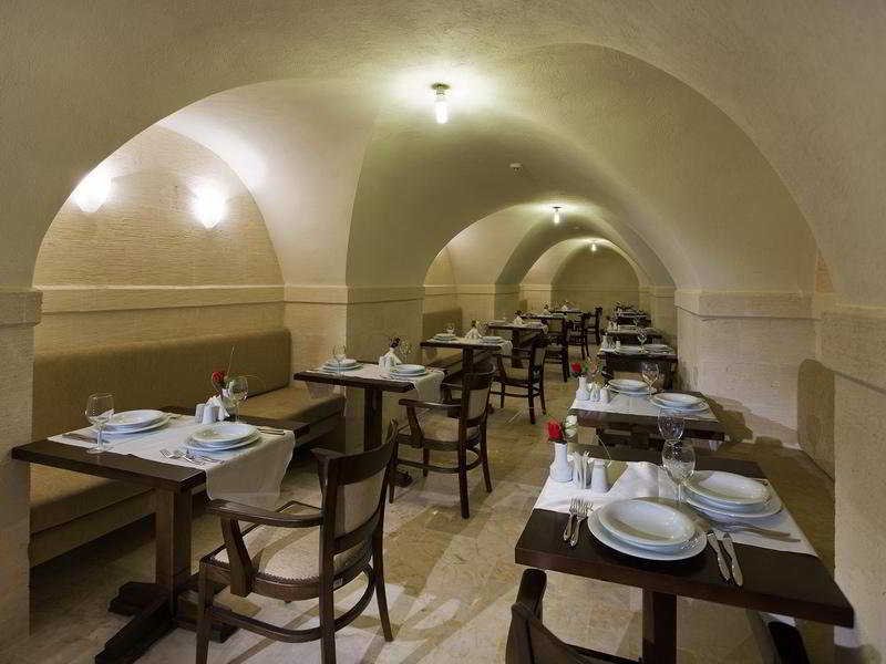 Мидьят: Kasr-i Nehroz Hotel