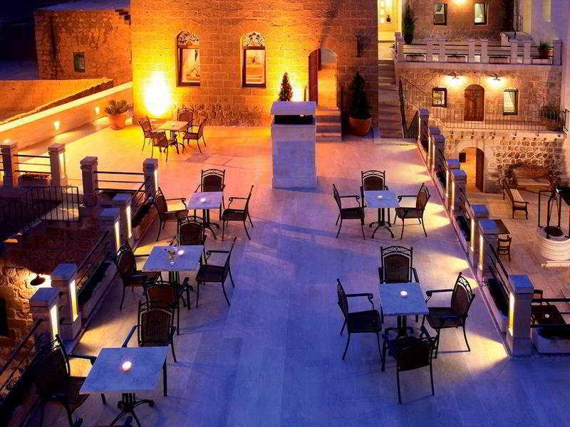 Мидьят: Kasr-i Nehroz Hotel