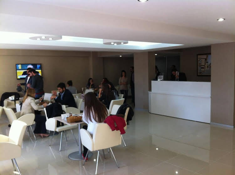 Эскишехир: Cinas Hotel