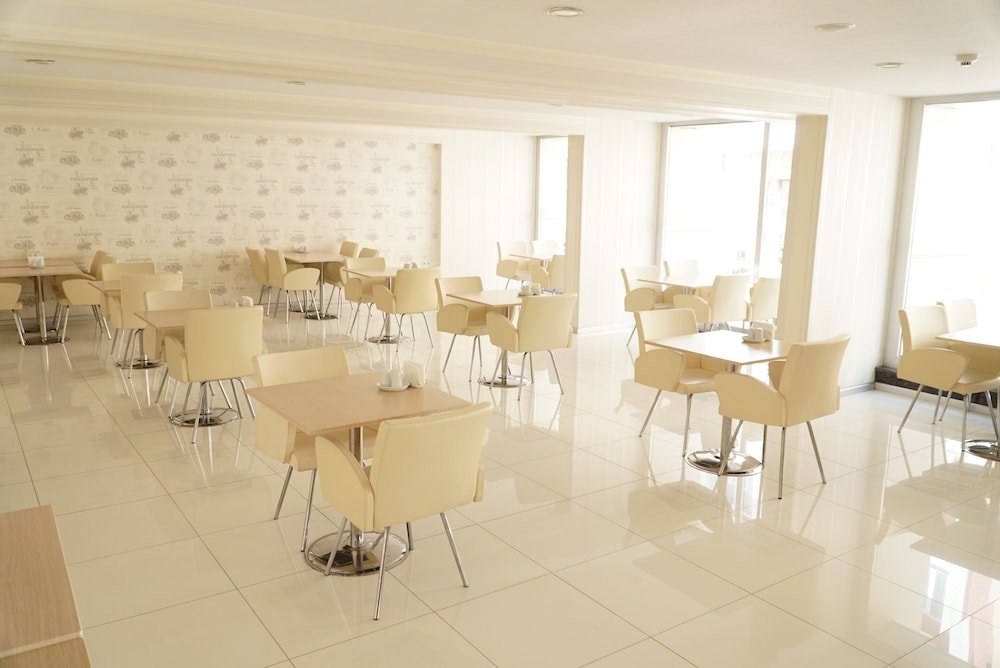 Эскишехир: Cinas Hotel