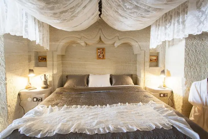 Suzanas Cave Hotel — фото 2