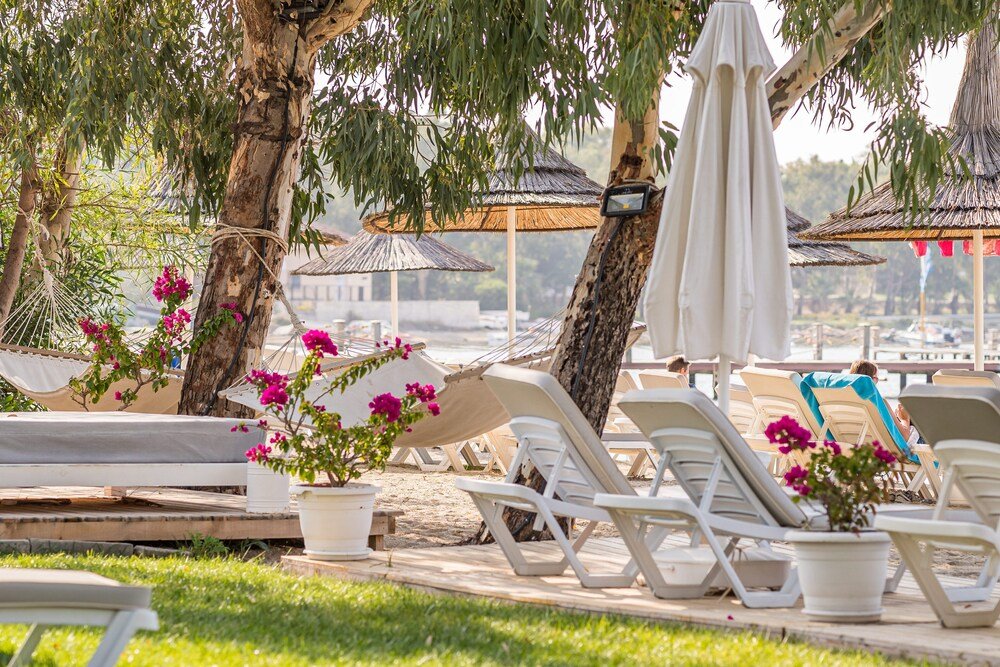 Фоча: Club Phokaia