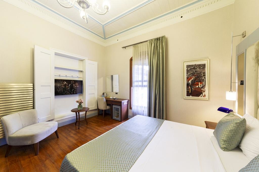 Бююкада: No 2 Hotel By Şükrü