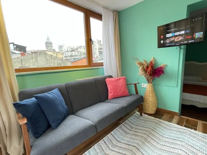 Апартаменты 1 Bedroom Apartment at Galata Istanbul with Shared Rooftop — фото 1