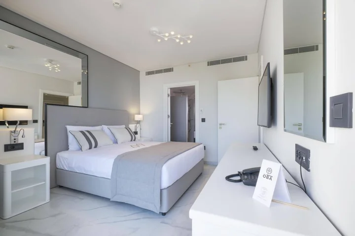 Торба: The Oba Hotel