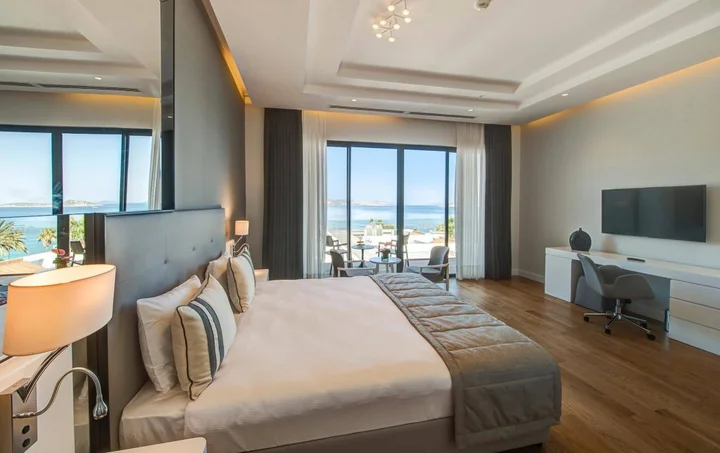 Торба: The Oba Hotel