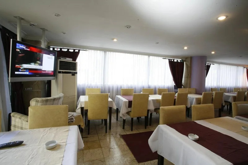 Измир: Alsancak Otel Yaman