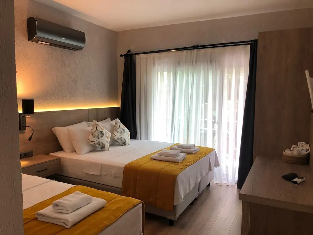 Бодрум: Ali's Hotel Beach