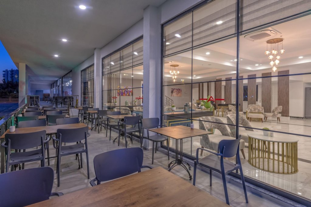 Аксу: Lavia Hotels Lara