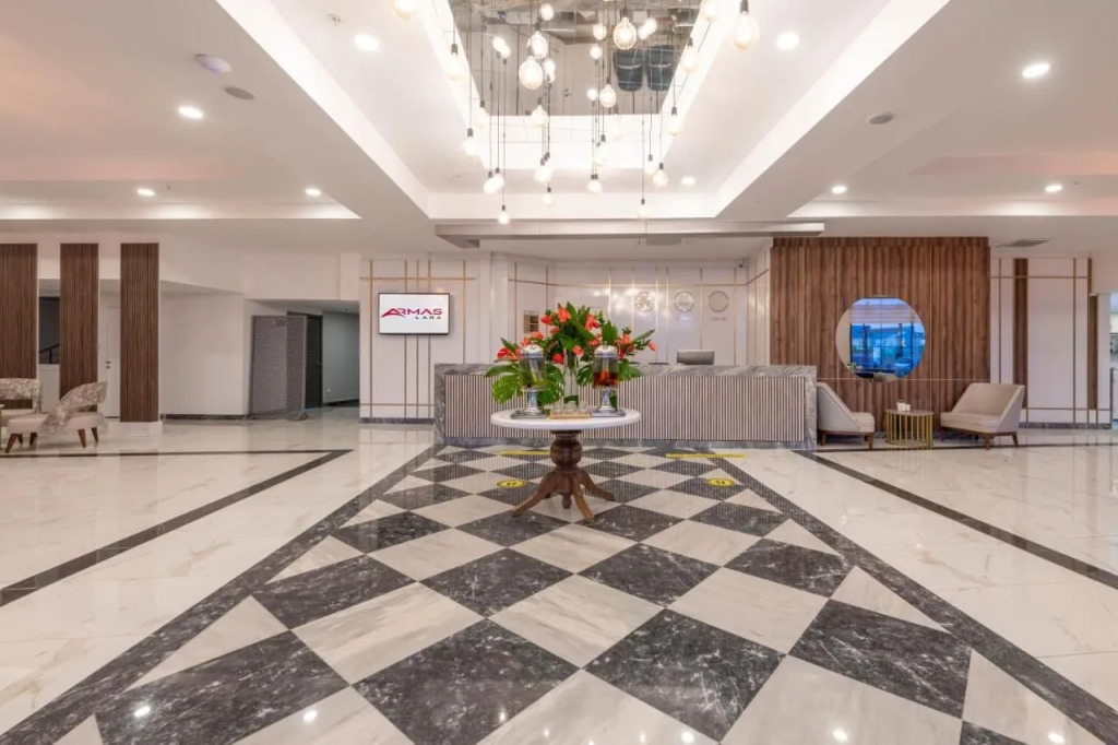 Аксу: Lavia Hotels Lara