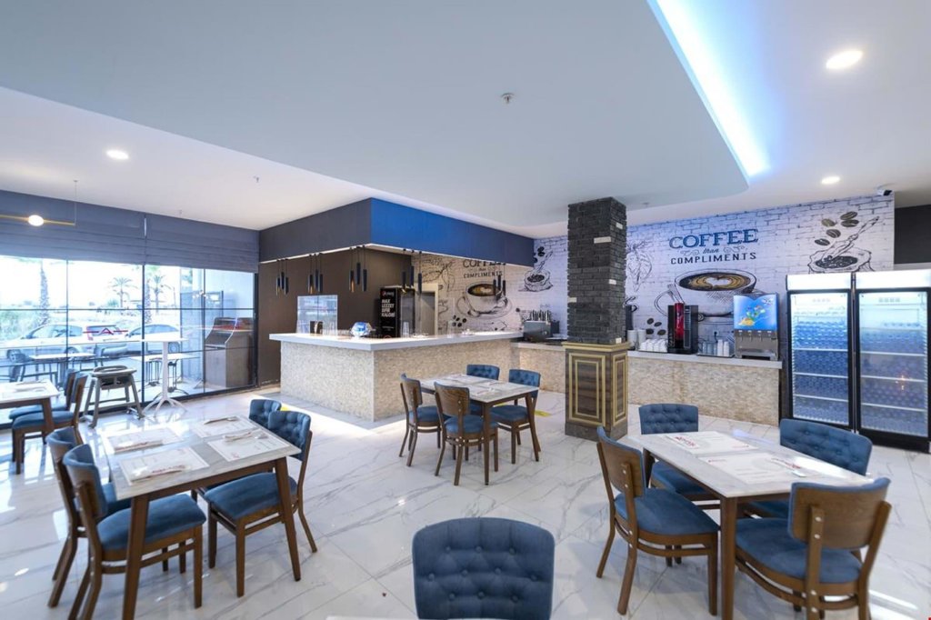 Аксу: Lavia Hotels Lara